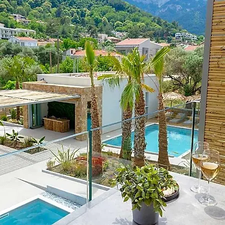 Soho Exclusive Hotel 4*